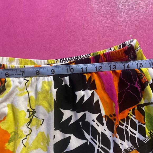 Colorful skirt in women’s medium - Picture 1 of 3